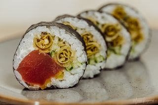 Maguro jalapeno maki