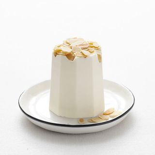 SEMIFREDDO ALLE MANDORLE