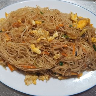 Fideos de arroz frito