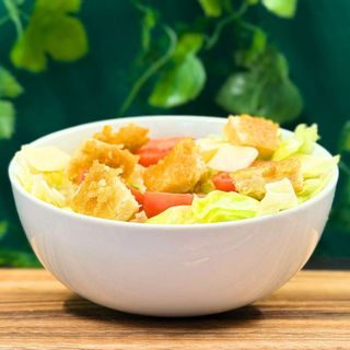 Crispy vegetarian salad