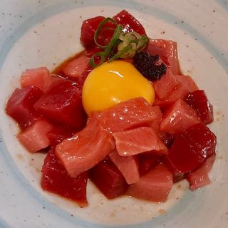 Atún Bluefin, Yema Y Trufa