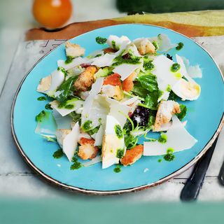 Салат Цезар з куркою та панчетою(245 гр)