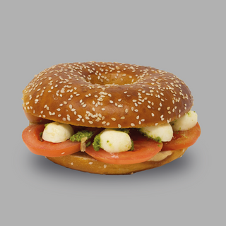 Bagel caprese
