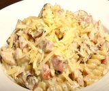 Фузили с пиле, бекон и гъби (550г)