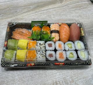 Sushi combo