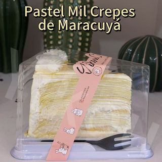 Pastel Mil Crepes de Maracuyá 