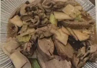 99 Anatra con Funghi e bambù