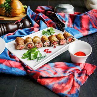 Рулетики из баклажан