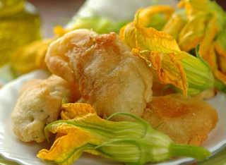 Fiore di zucca in pastella