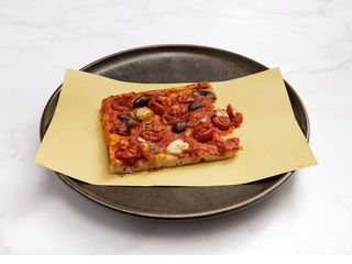 Pizza sardenaira tonda