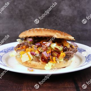 Бургер с кълцано пил. пържено месце + Пърж. картофи + Coca-Cola