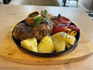 Teleća koljenica 300 gr