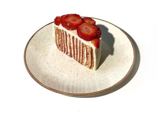 Рол полуничний