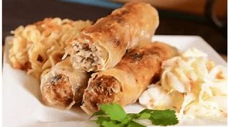 Sajgonki z surówką 3 szt.