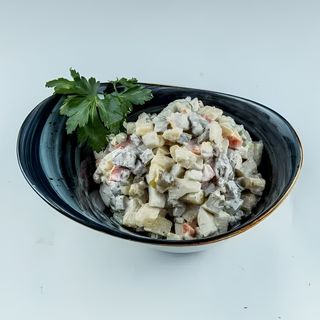 Салат Оливье с мясом
