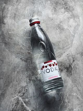 VODA UA/ СЛАБОГАЗОВАНА