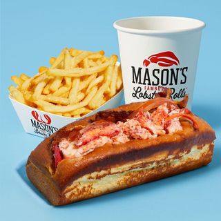 Blt Lobster Roll Menù