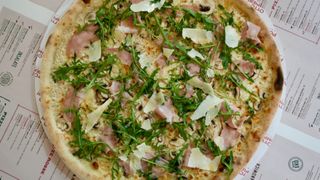 Pizza Mortadella Tartufo