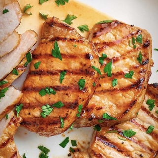 Meniu cotlet cu mămăliguță 500g