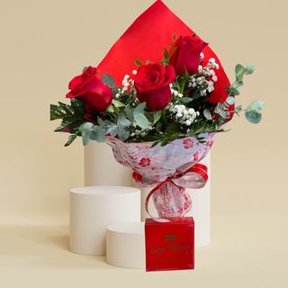Ramo de 3 rosas rojas con bombones (5 unid.)