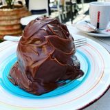 Кафяв Профитерол 1бр (200гр.)