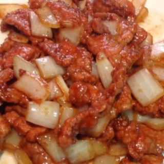 Ternera Con Cebolla