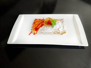 Clatite cu branza dulce si stafide 300g