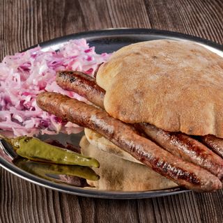 Средна Порция Суджукици (480г)