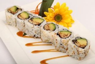 72. Uramaki Anguila Roll