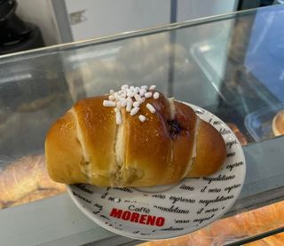 Cornetto crema e amarena