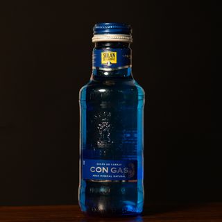Agua mineral con gas 