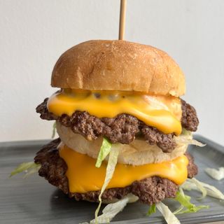 MENU Pulled pork burger