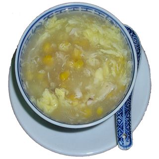 5. Sopa De Pollo Con maíz