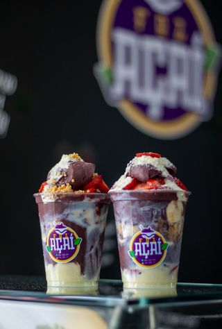 Açaí pote 1 litro +granola+ leite em pó+ banana+ leite condensado+ paçoca