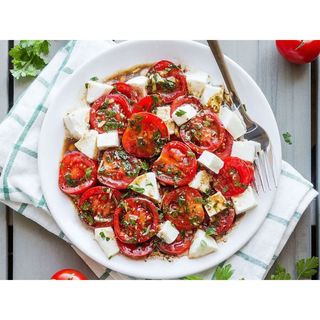 Salată de roşii cu telemea