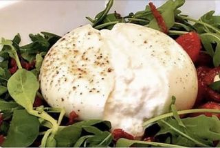 Ensalada De Burrata