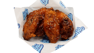 Fried chicken salsa dolce piccante