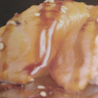 66. Nigiri De Salmón Flameado (2 Pzs.)