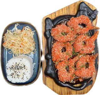 216A.Krewetki królewskie na gorącym półmisku