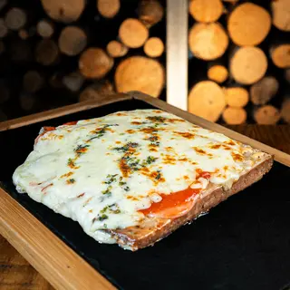 MATAMBRE A LA PIZZA