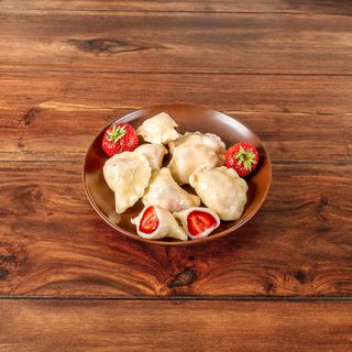 Pierogi z truskawkami 1kg