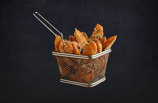 Cartofi wedges cu parmezan