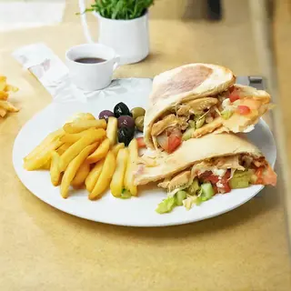 Makloub Cordon Bleu