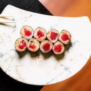 Tuna spicy roll