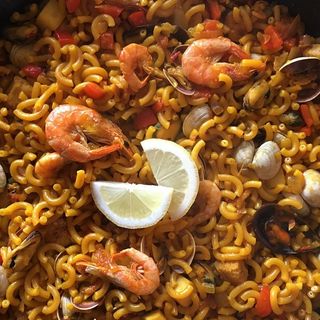 Fideua de mariscos