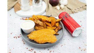 Chicken snitzel,Coca Cola