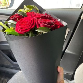 Bouquet de 12 fleurs rouges 