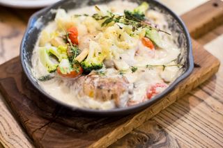 Бейби овощи в сливочном соусе