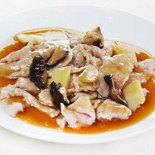 78. Maiale funghi e bambù