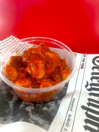 Боб с лютеница (200г)